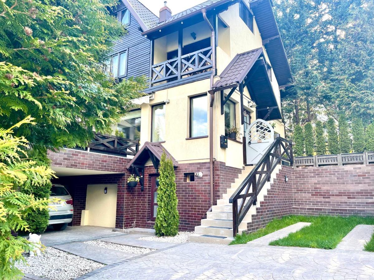 The Nest Lägenhet Sinaia Exteriör bild